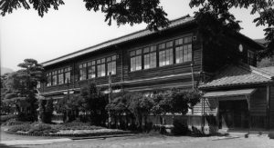 日本の義務教育の歴史を紐解くと国家の目的(洗脳教育)が見えてくる